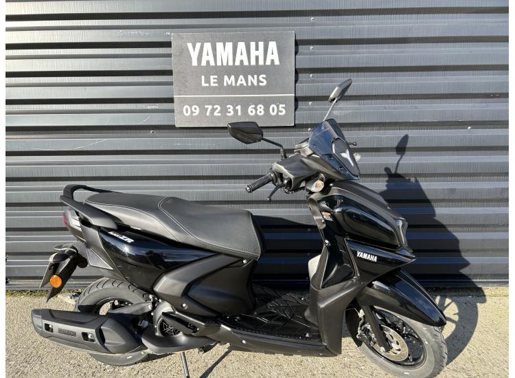 YAMAHA RayZR 125