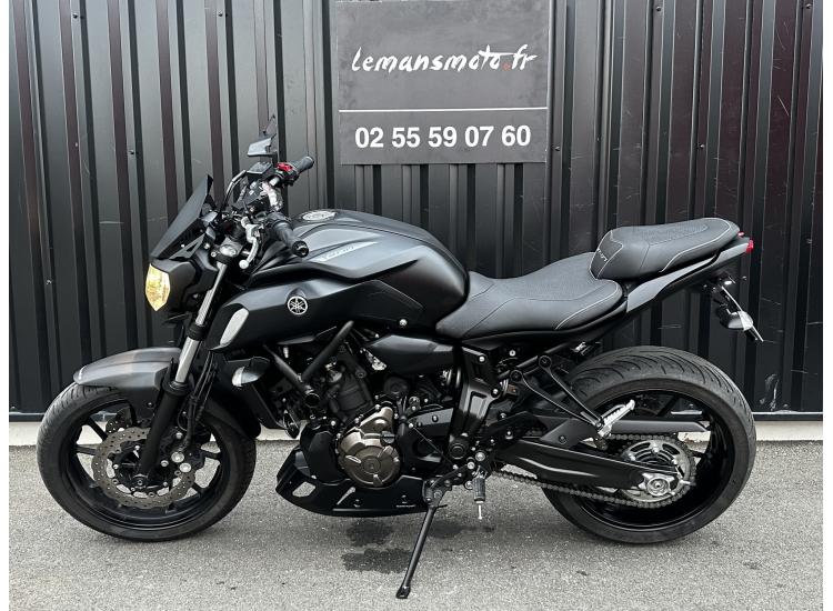 YAMAHA MT-07 A2