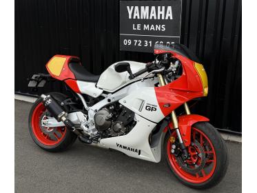 YAMAHA XSR 900 GP