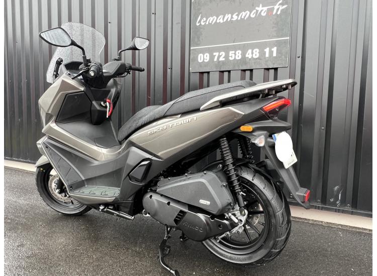 KYMCO SKYTOWN 125