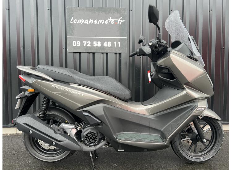 KYMCO SKYTOWN 125