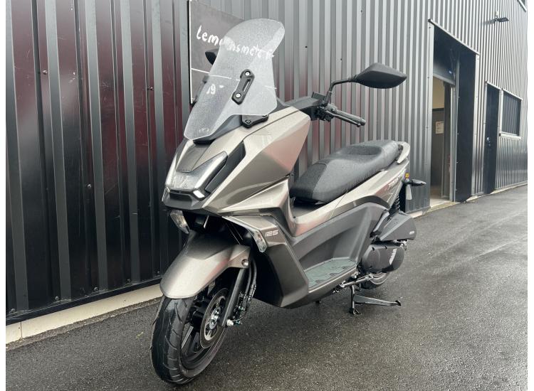 KYMCO SKYTOWN 125