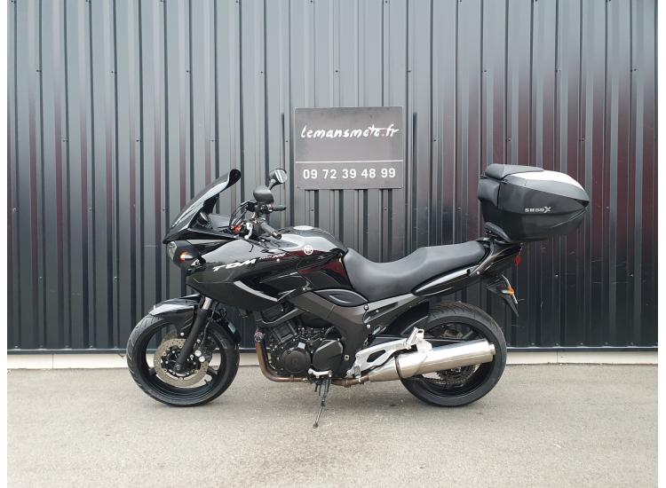 YAMAHA TDM 900    SEULEMENT 18 100 KILOMETRES