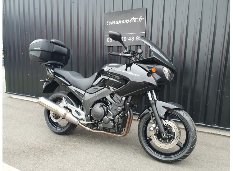 YAMAHA TDM 900    SEULEMENT 18 100 KILOMETRES