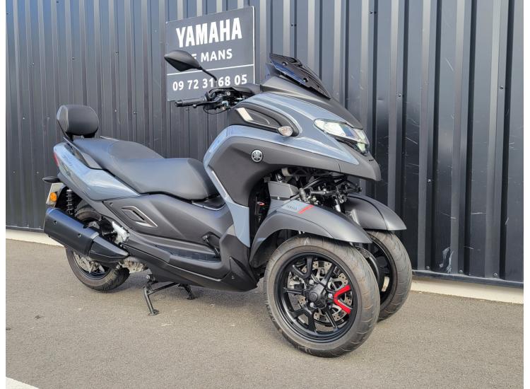 YAMAHA TRICITY 300