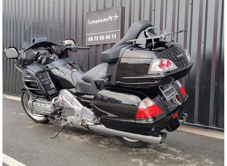 HONDA GL1800 GOLDWING