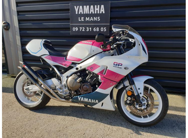 XSR 900 GP replica 750 yzf