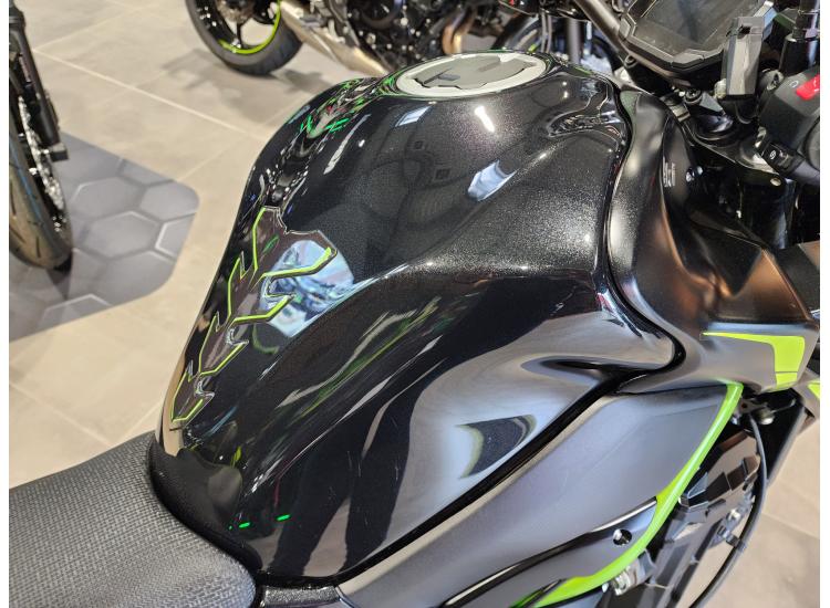 KAWASAKI Z900 125 CV  Z 900 SEULEMENT 651 KM