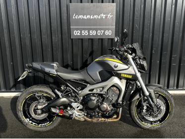 YAMAHA MT-09