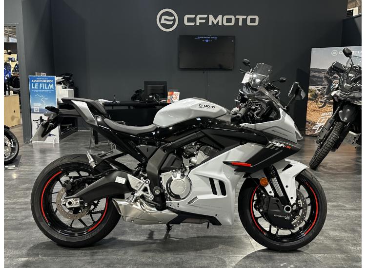 CF MOTO 675 SR-R 1 DISPO EN STOCK NEUVE 0KM