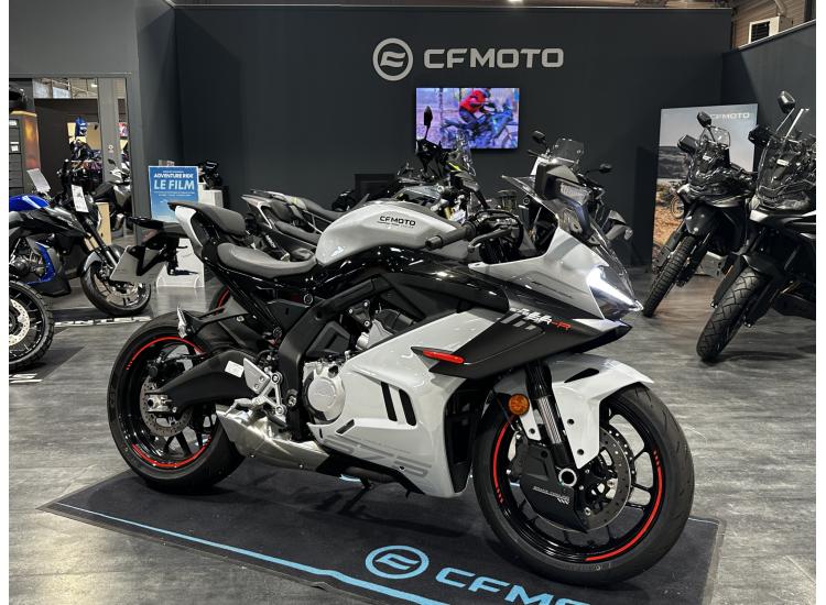 CF MOTO 675 SR-R 1 DISPO EN STOCK NEUVE 0KM