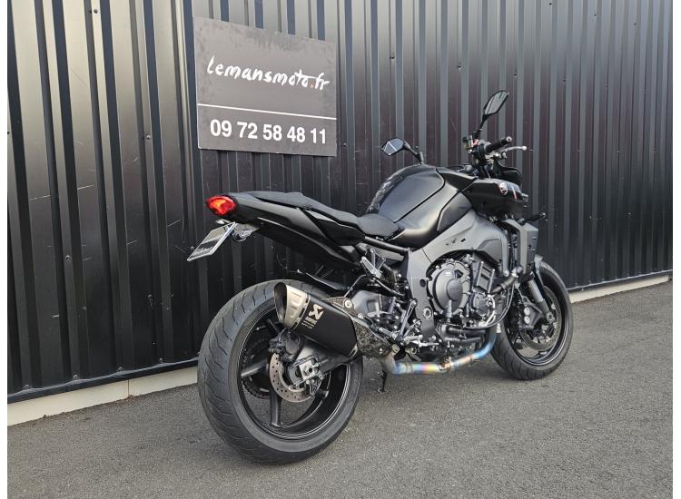 YAMAHA MT-10