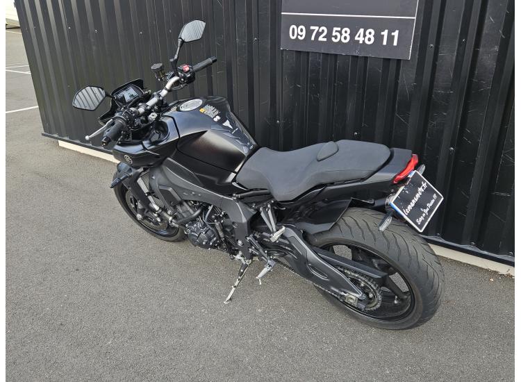 YAMAHA MT-10