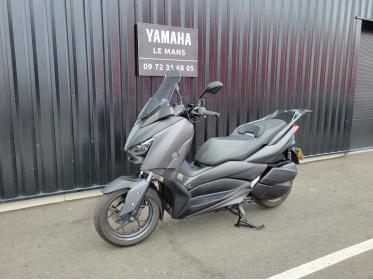 YAMAHA XMAX 300