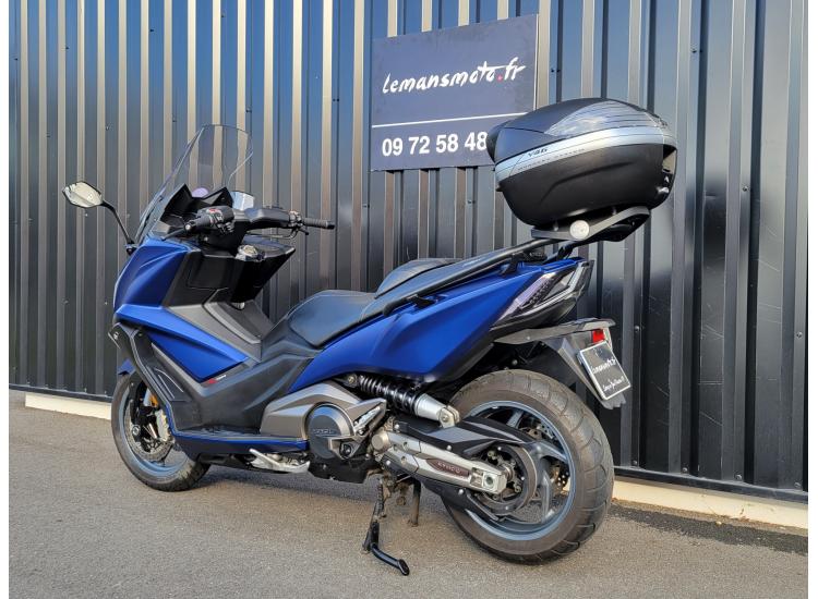 KYMCO AK 550