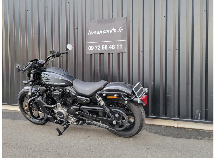 HARLEY-DAVIDSON SPORTSTER NIGHTSTER 975