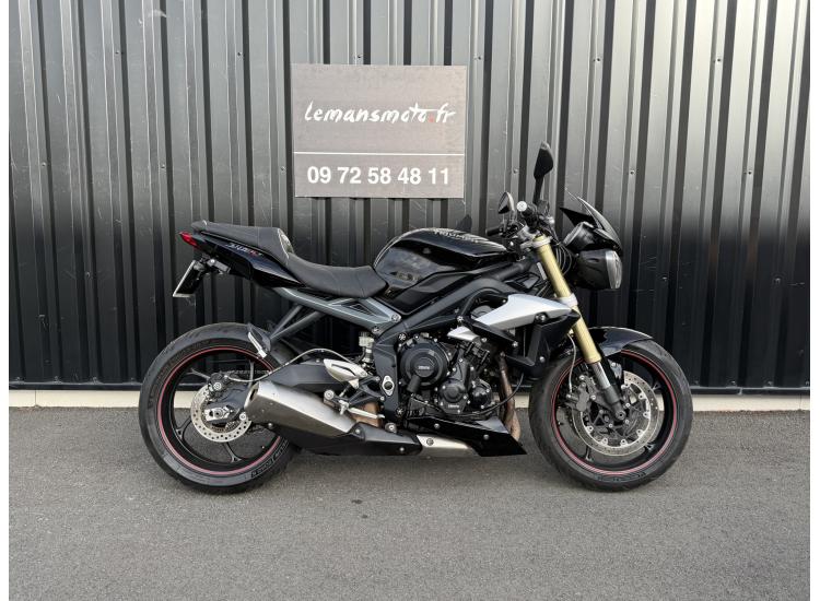 TRIUMPH STREET TRIPLE 675