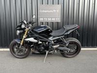 TRIUMPH STREET TRIPLE 675