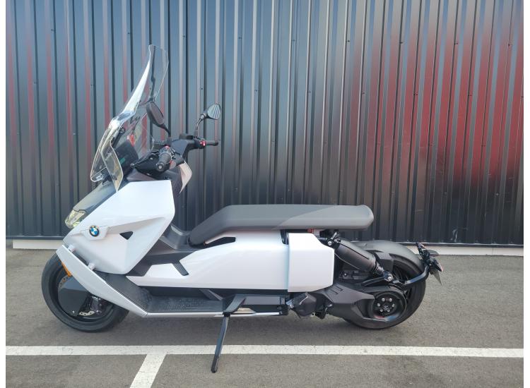 BMW CE 04