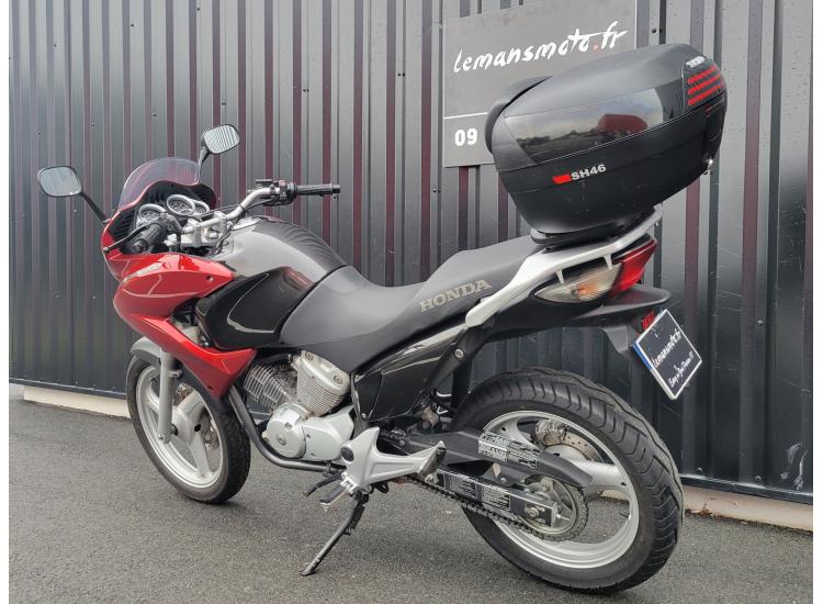 HONDA VARADERO 125 SEULEMENT 19065 KM