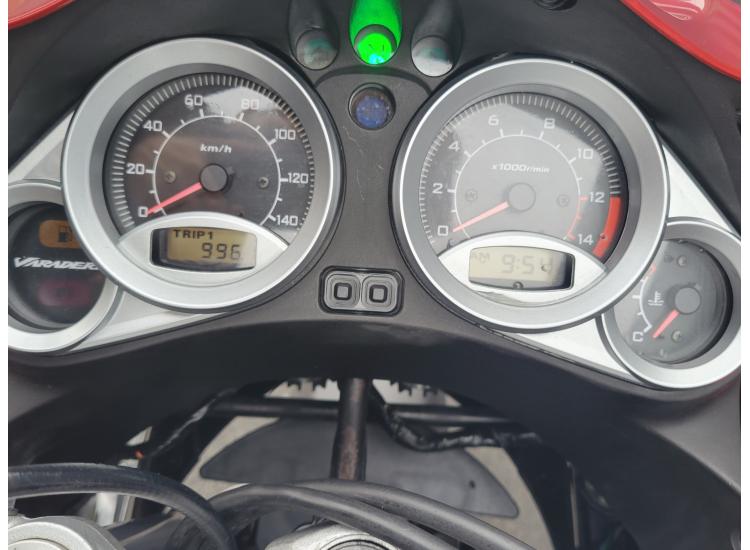 HONDA VARADERO 125 SEULEMENT 19065 KM