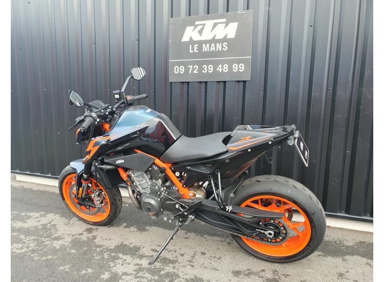 KTM 890 DUKE R  1950 KILOMETRES