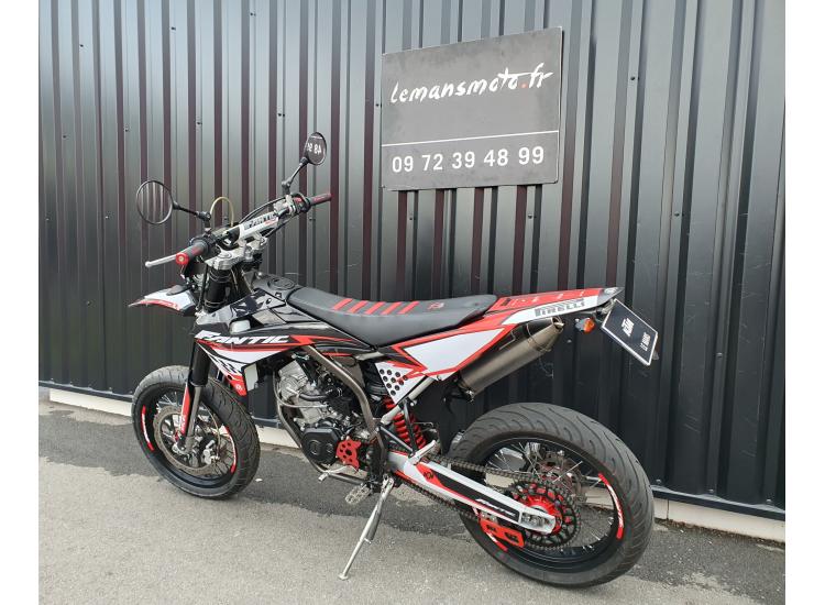 FANTIC XMF 125 SUPERMOTARD  1 ERE MAIN
