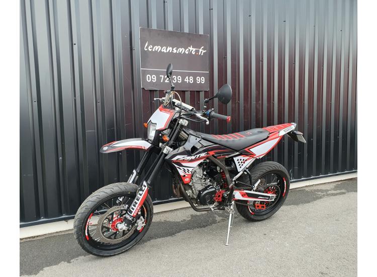 FANTIC XMF 125 SUPERMOTARD  1 ERE MAIN