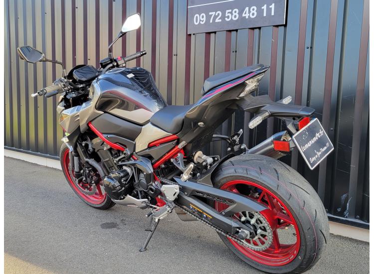 KAWASAKI Z 900